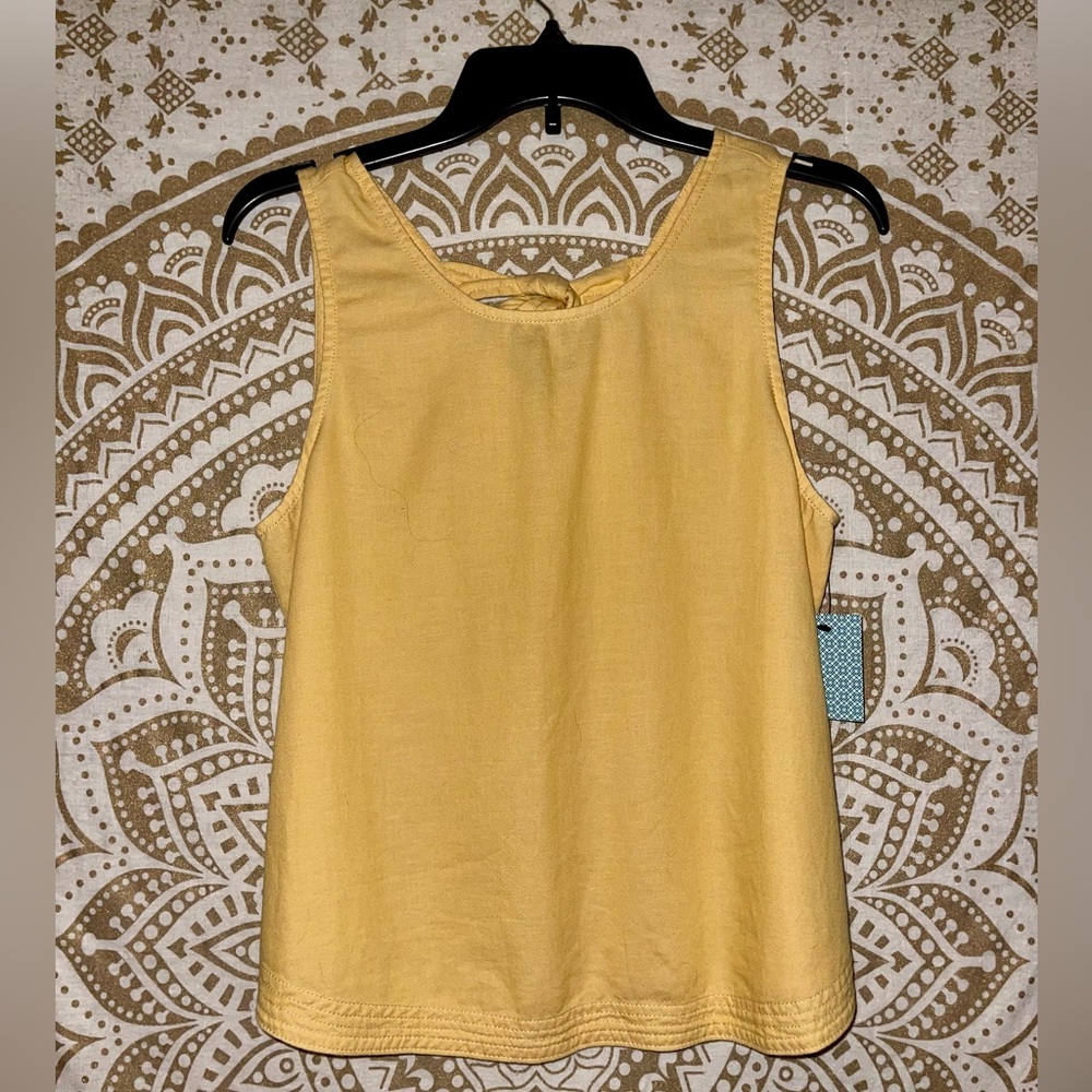 NWT “SUSINA” LADIES YELLOW TANK WITH CUTE TIE-BACK, SIZE SMALL